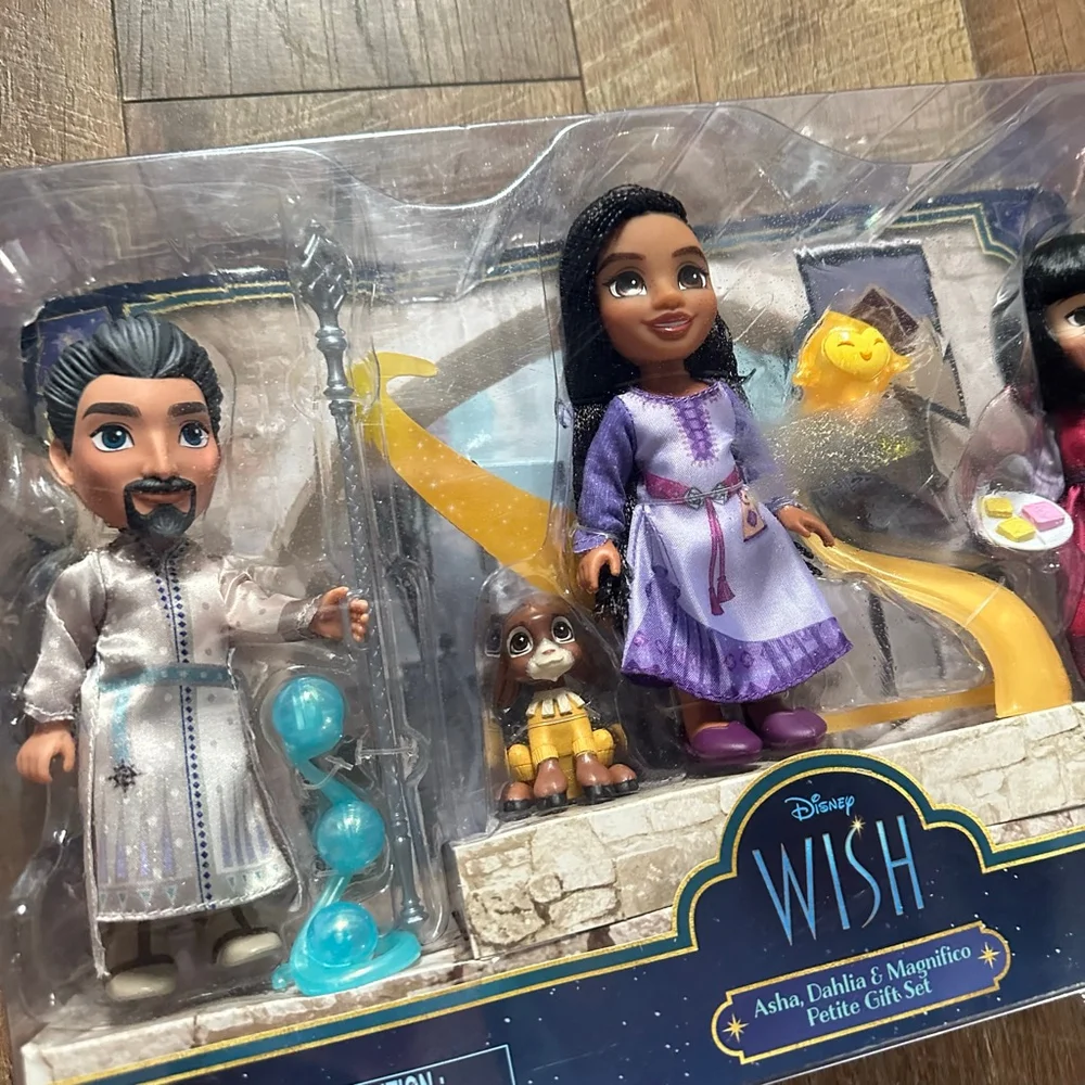 Disney Wish Asha, Dahlia & Magnifico Petite Gift Set